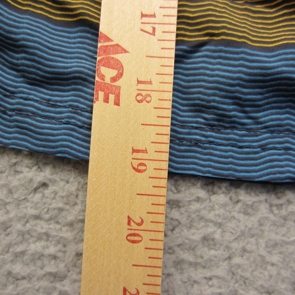 Toad& Co Men's 36 Swim Trucks short Stripe, drawstring, button zip pockets - Picture 10 of 16